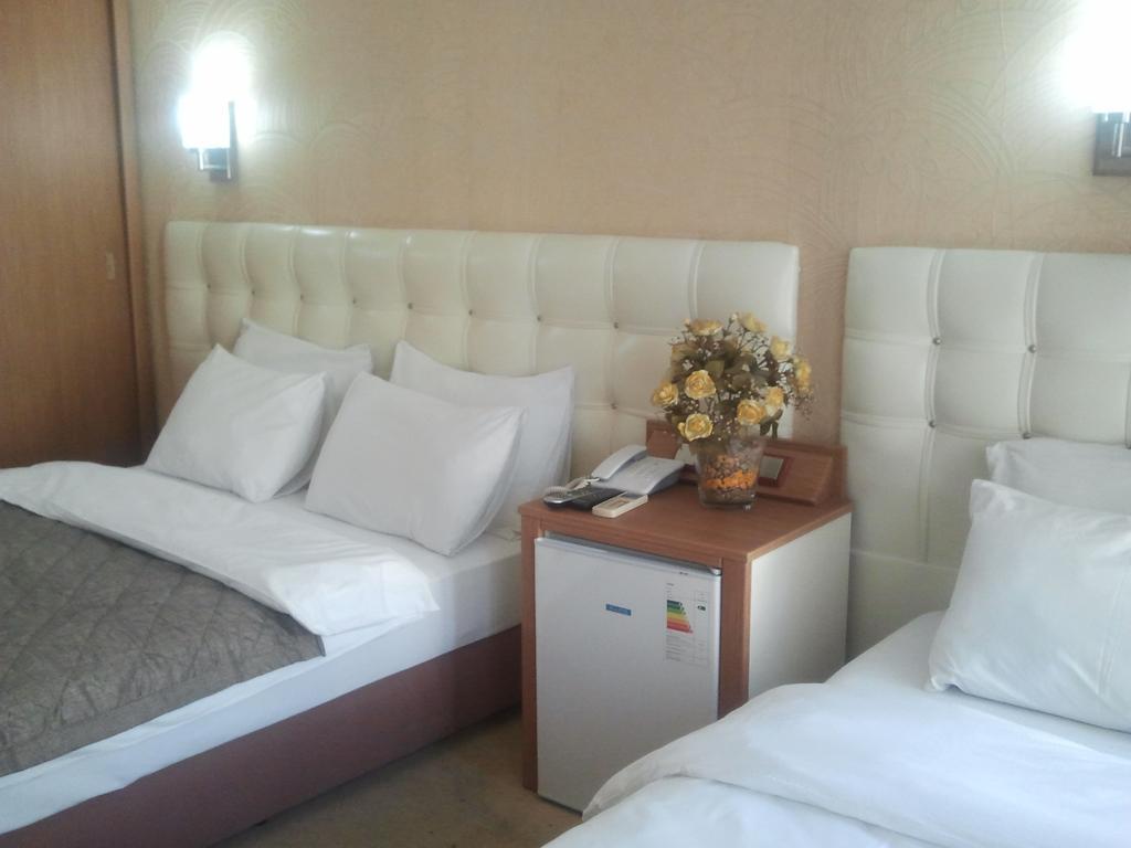Hotel Kocaman Σμύρνη Δωμάτιο φωτογραφία