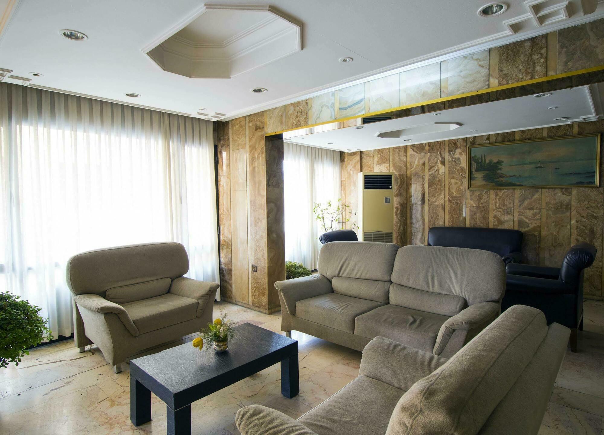 Hotel Kocaman Σμύρνη Εξωτερικό φωτογραφία