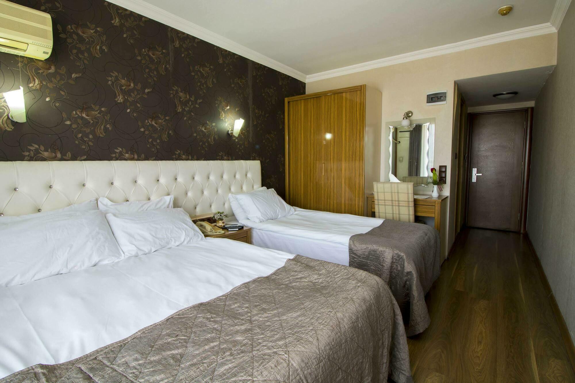 Hotel Kocaman Σμύρνη Εξωτερικό φωτογραφία