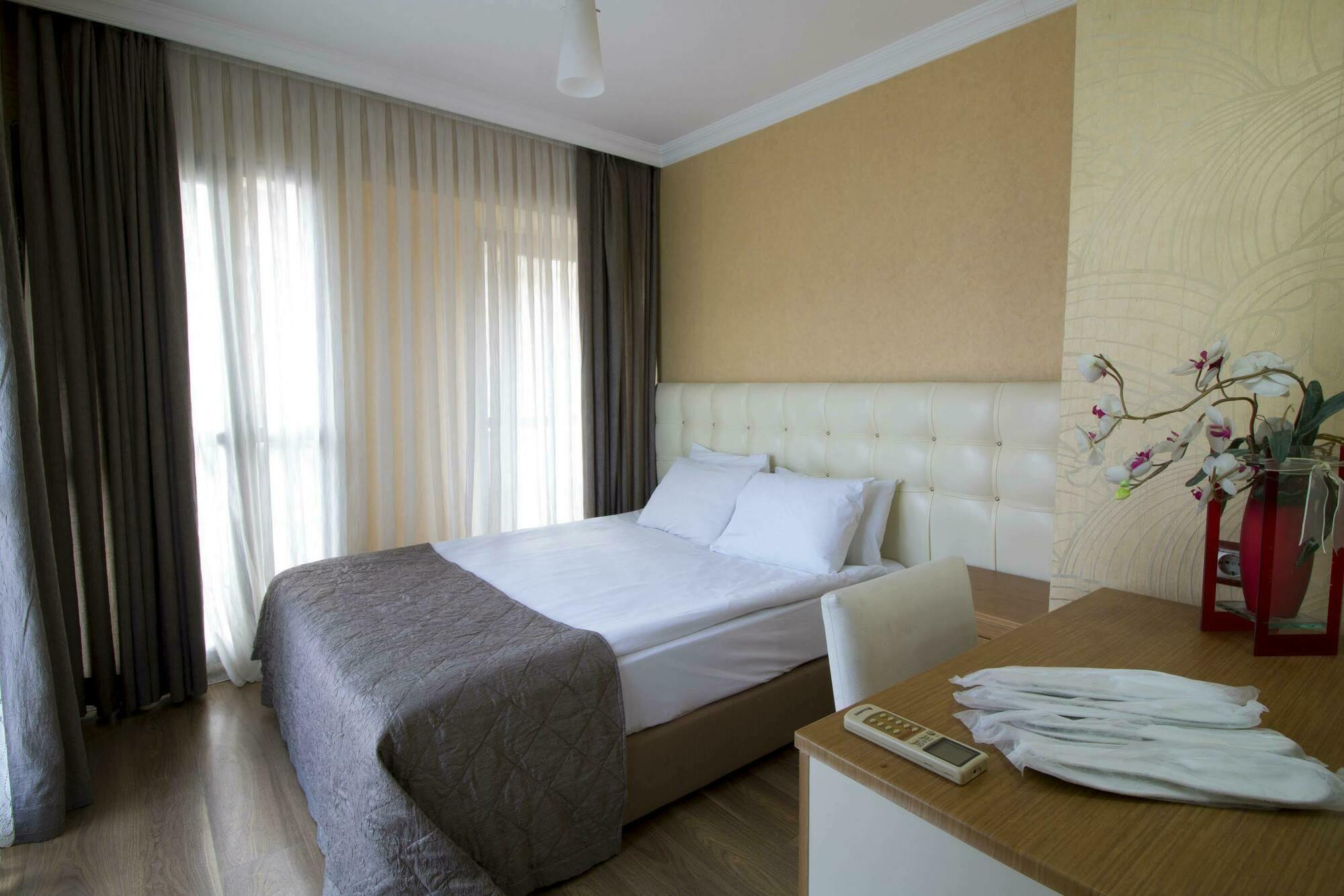 Hotel Kocaman Σμύρνη Εξωτερικό φωτογραφία