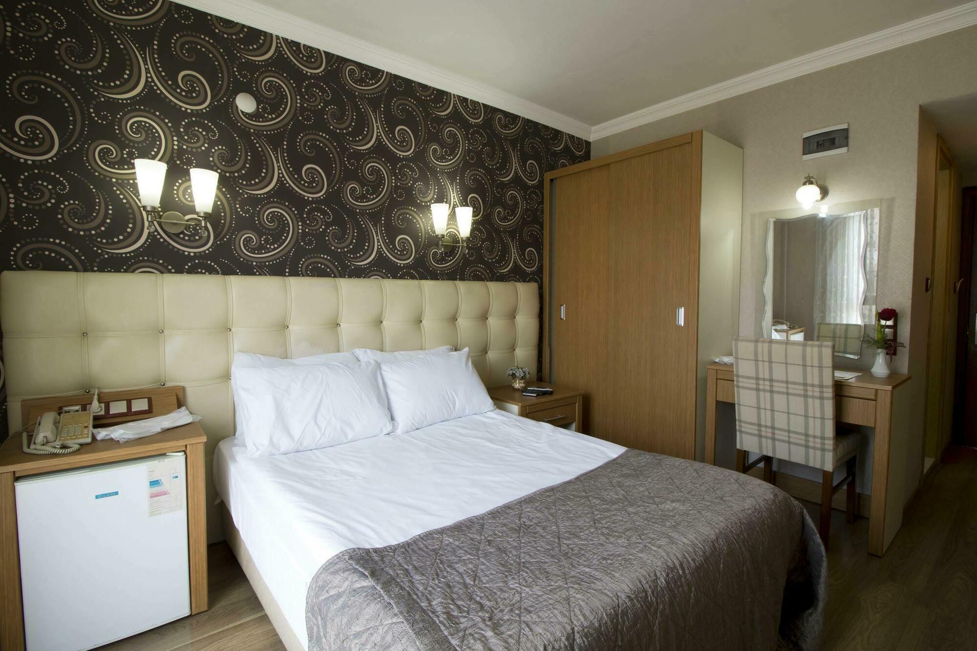 Hotel Kocaman Σμύρνη Εξωτερικό φωτογραφία
