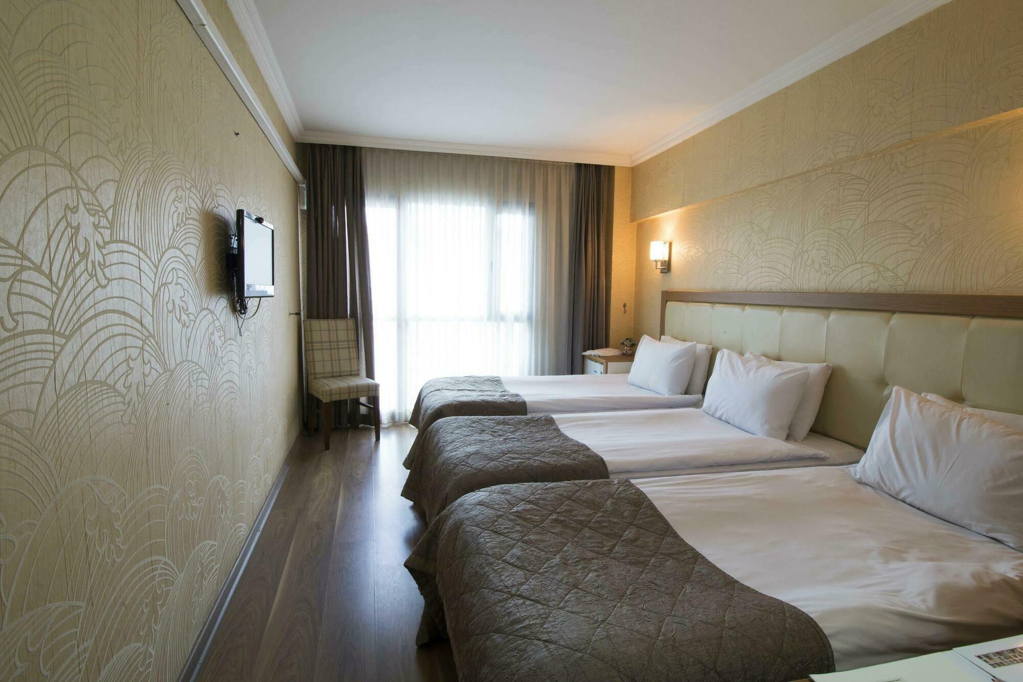 Hotel Kocaman Σμύρνη Εξωτερικό φωτογραφία